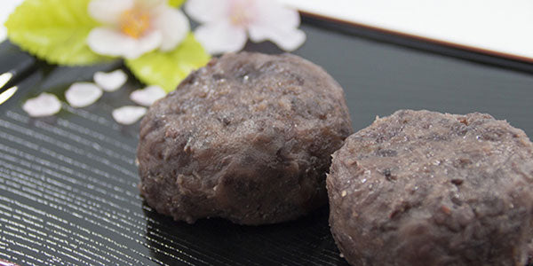 故人も喜ぶお墓参りのお供え物は?