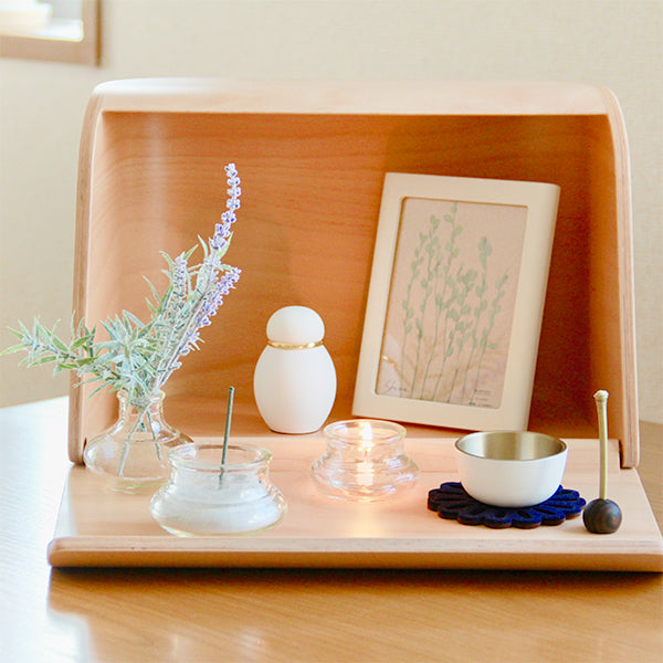 ミニ仏壇セット|やさしい時間・祈りの手箱|ナチュラル (パステル・虹色おりんセット)・ブーケ付(日本製)