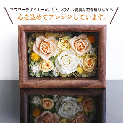 お花は手作業でアレンジしています: