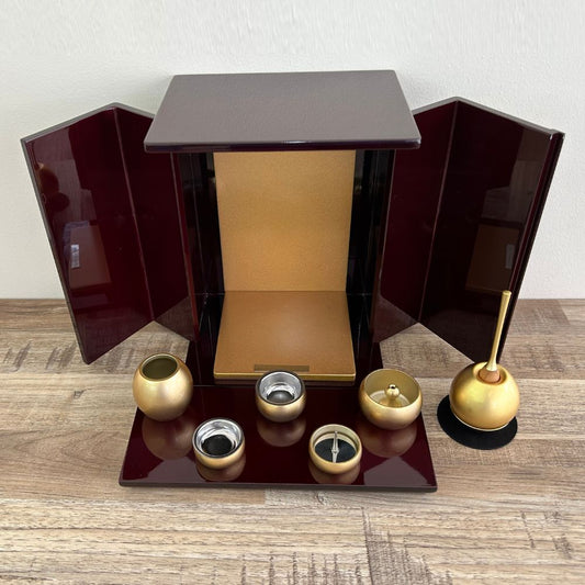 位牌が入るミニ仏壇|祈りの小箱・茜 厨子タイプ大 (厨子と飾り台・ミニミニ仏具・チェリンのセット) (日本製・漆仕上げ)