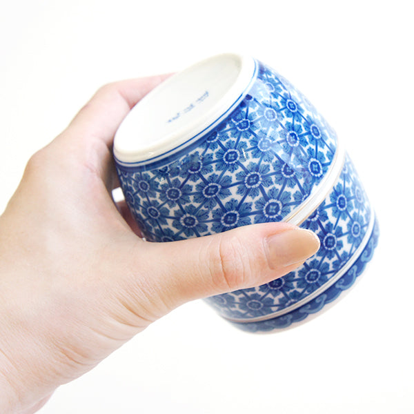 蓋はしっかり閉められます：蓋と本体に特殊な突起をつけました。蓋を閉める時ひとひねりしてください。噛み合わさりしっかりと最後まで閉められます。