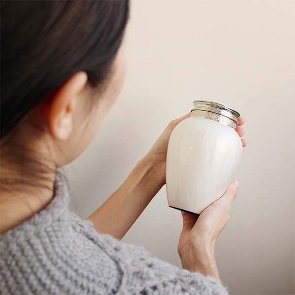 重さ665g 抱きしめた時、しっかり重さを感じることができる重さです。：