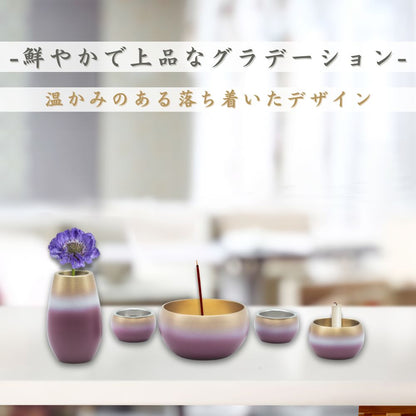 あたたかみのある仕上がりを目指し、職人に塗装してもらいました。