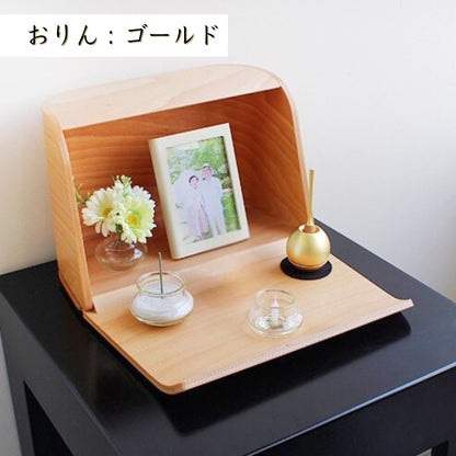 おりん(ゴールド/L-08)を飾りました。存在感があり華やかなイメージです。