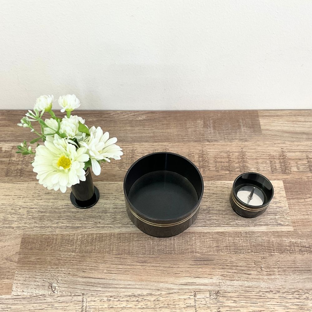 三具足|仏具3点セット|ミニ仏具|一文字(花立・香炉・ロウソク立て)（日本製）
