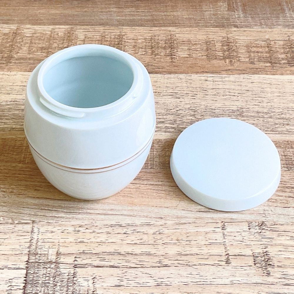 ミニ骨壷|有田焼・白磁金彩(陶器製)（日本製）