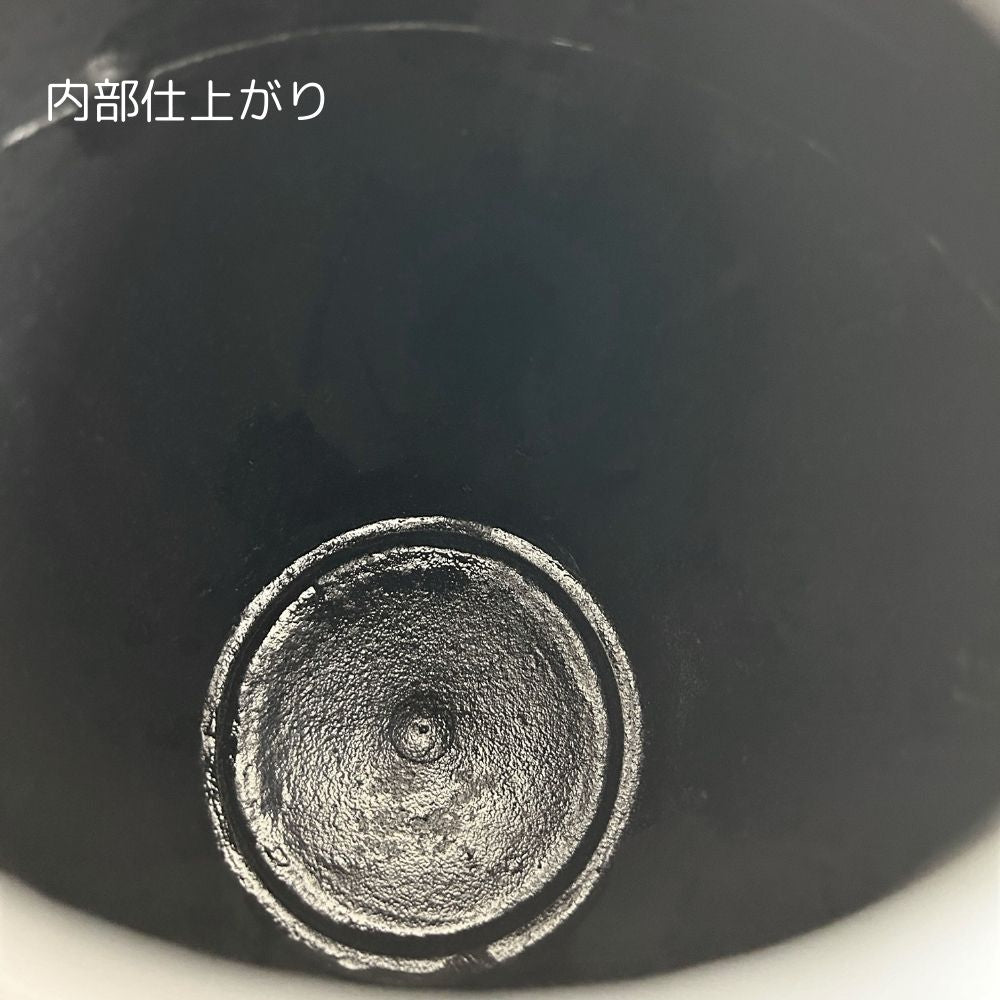 内部仕上がり。色はグレーがかった、落ち着いて眠れるような、色合いです。