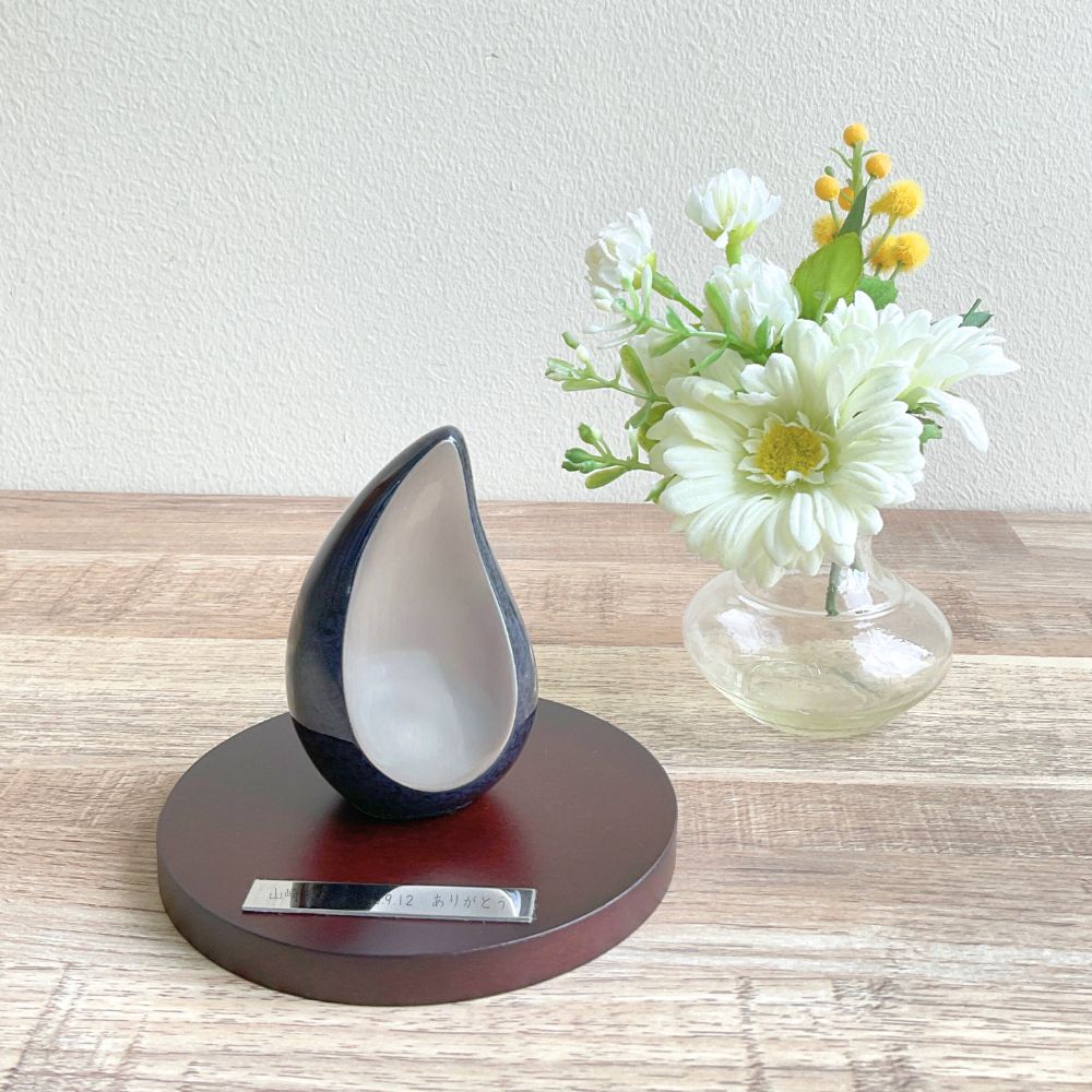 ミニ骨壷|ティアドロップ|ブラック(真鍮製) – 手元供養の未来創想